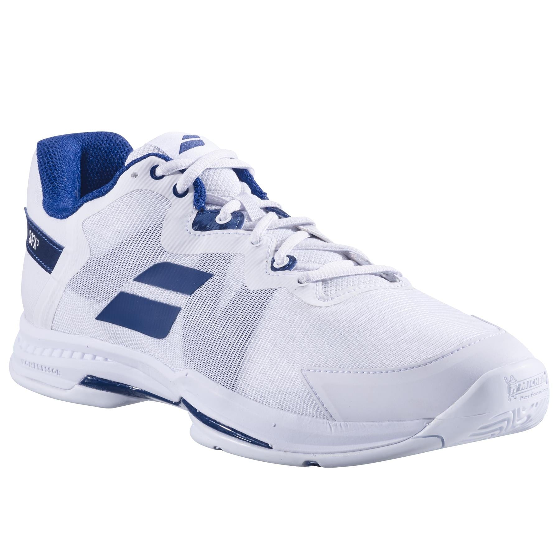 The Babolat SFX3 All Court Men's Tennis Shoes in White and Navy are designed for those who prioritize comfort. They boast a breathable mesh upper, a durable sole with outstanding shock absorption, and navy laces. The shoes feature a geometric logo on the side and have a textured grip on the outsole to accommodate wider feet.