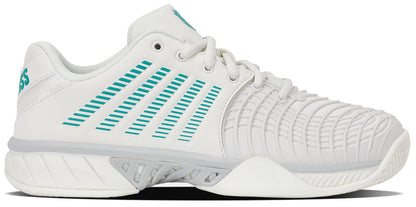 Featuring a white upper accented with Baltic teal stripes, a textured toe guard, and a glacier gray outsole, the K-Swiss Express Light 3 Women's Tennis Shoes are engineered by K-Swiss for dependable performance on the court, incorporating DuraWrap Flex technology to deliver both enhanced durability and comfort.