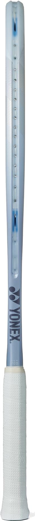 Close-up of a replacement toothbrush head with blue and white bristles and a textured base, featuring Synchro Frame tech for easy use—precision inspired by the Yonex Muse 100L Tennis Racket. Designed for electric toothbrush handles.
